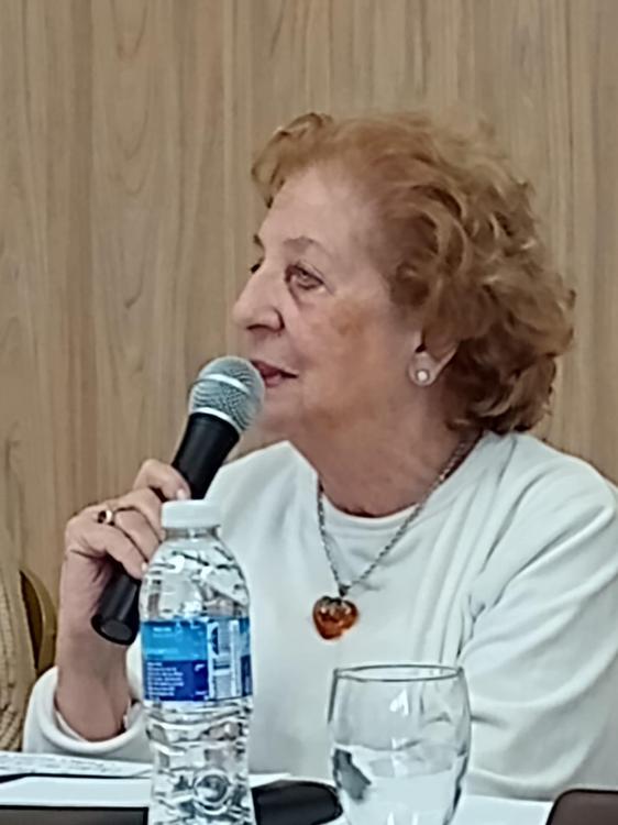 44fb8bfd-710c-4aab-8a97-8f251120085c