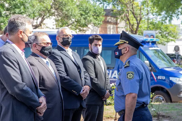 Entrega patrulleros 2