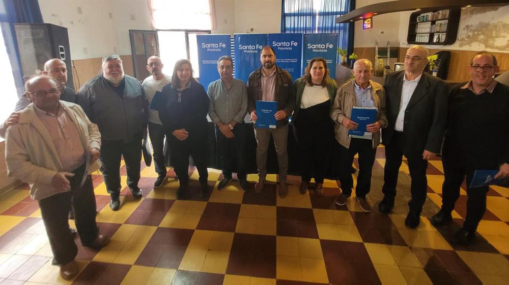 Autoridades en acto desarrollado en Colonia Aldao