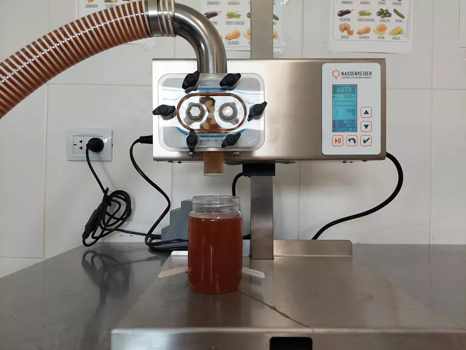 Entrega de envasadora de miel 2