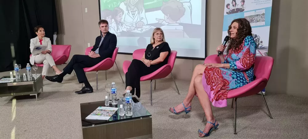 Lanzan catedra abierta 3