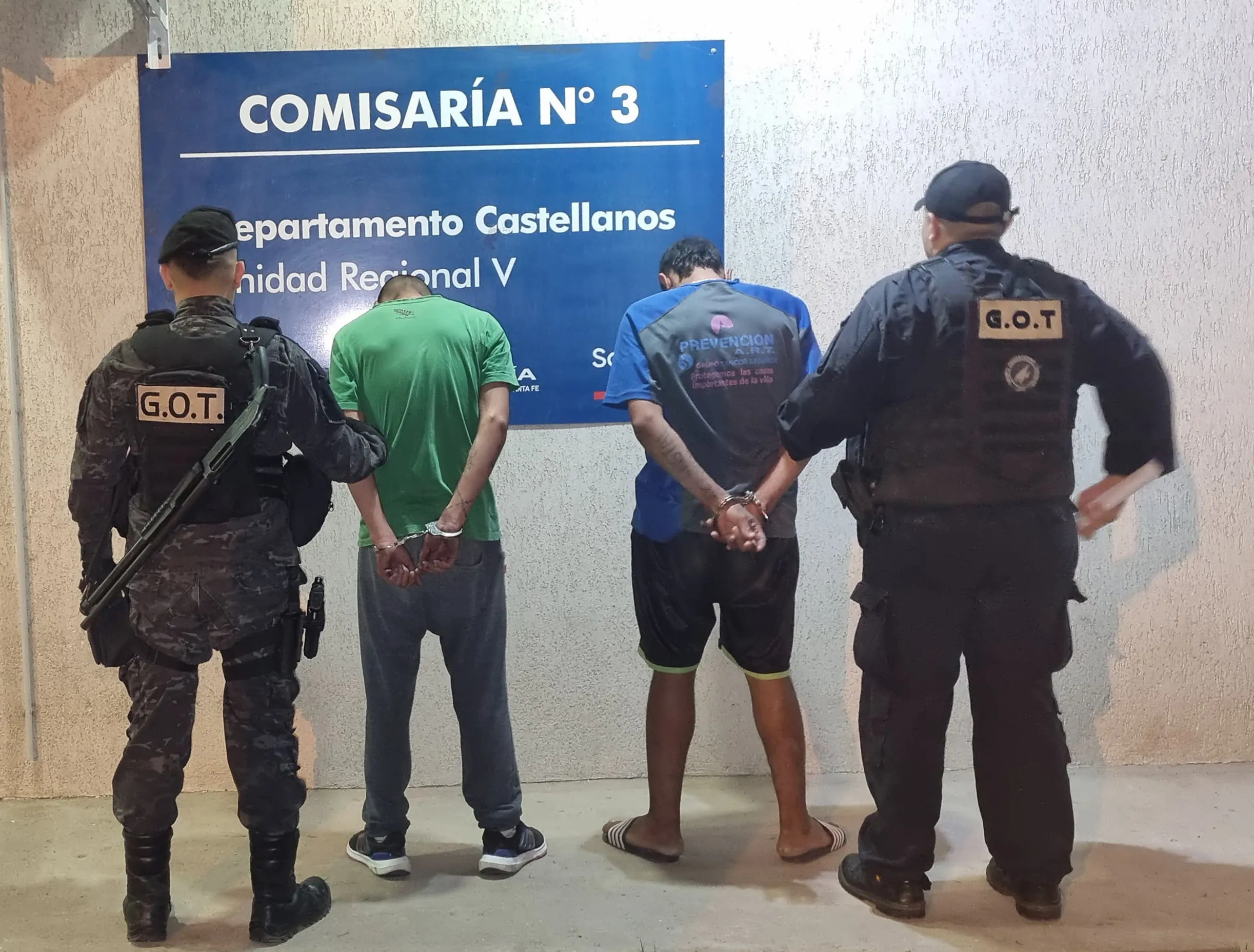 Detienen a dos sujetos que robaron en una obra en construcción