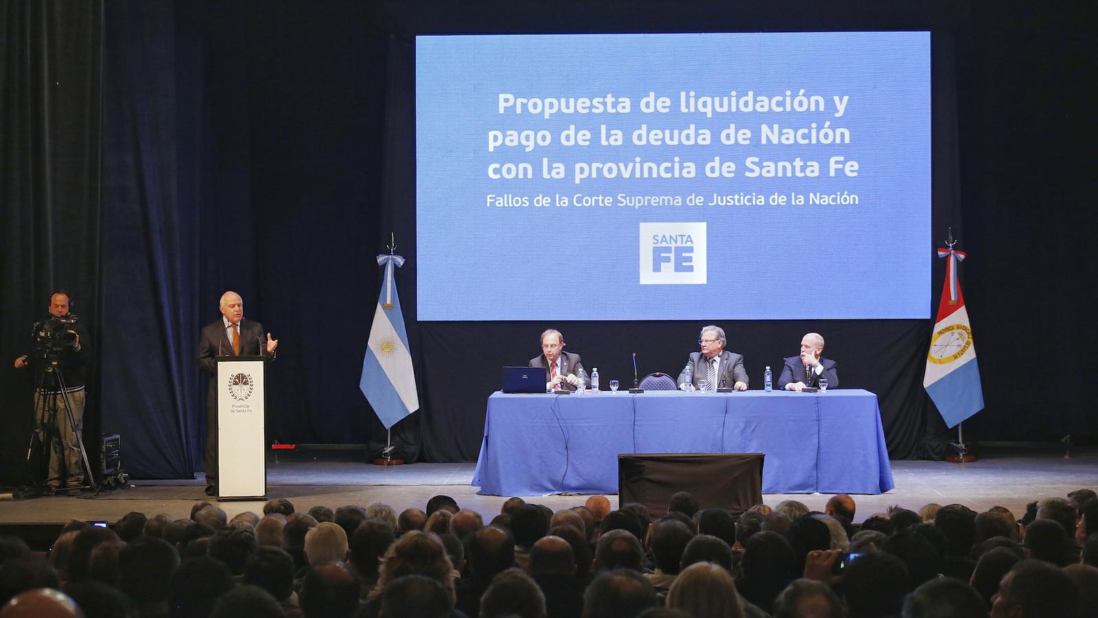 Lifschitz presentó la propuesta para que Nación pague la deuda de ...