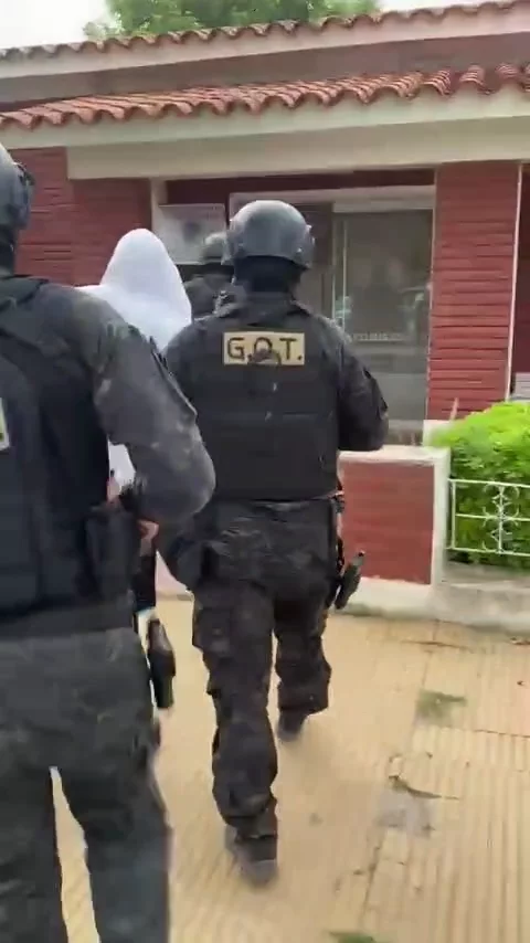 Detencion del Bebe B 1