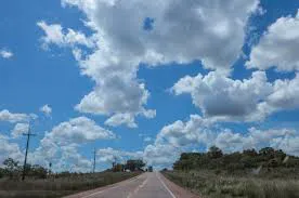 Soleado con nubes