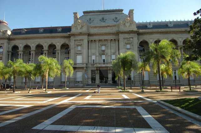 casa gris