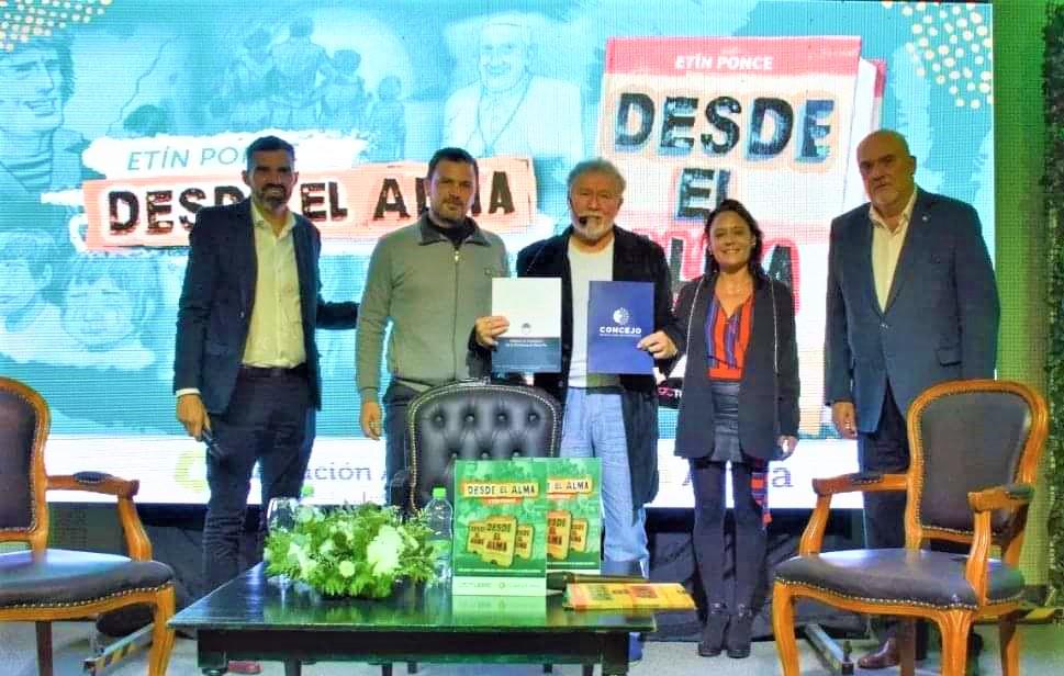 reconocimientos del Senado Provincial a Etin Ponce