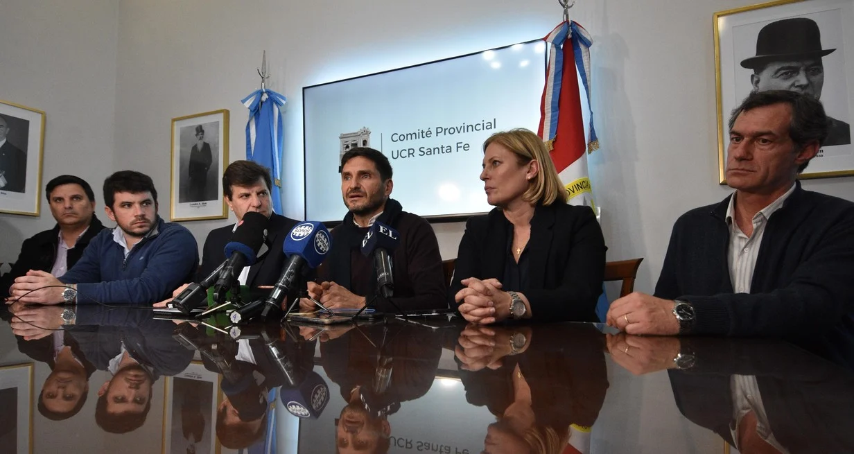 Pullaro con Foro radicales 2