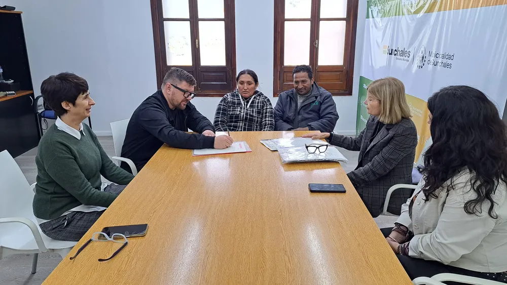 Firma primeras escrituras Sunchalote 2