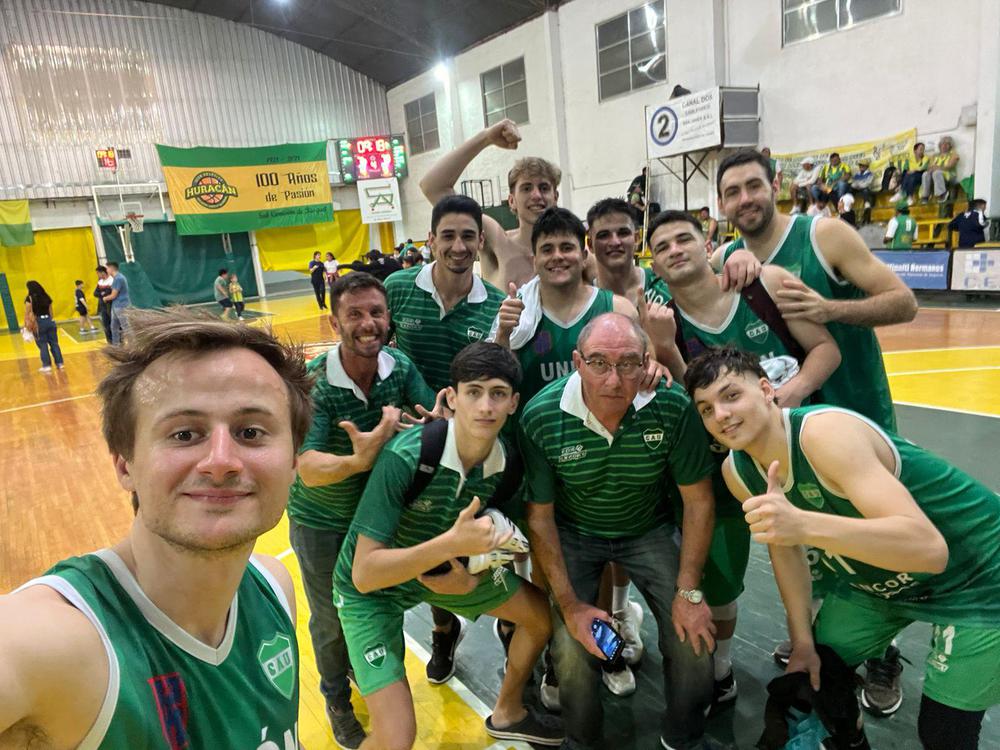 Festejo ante Huracan