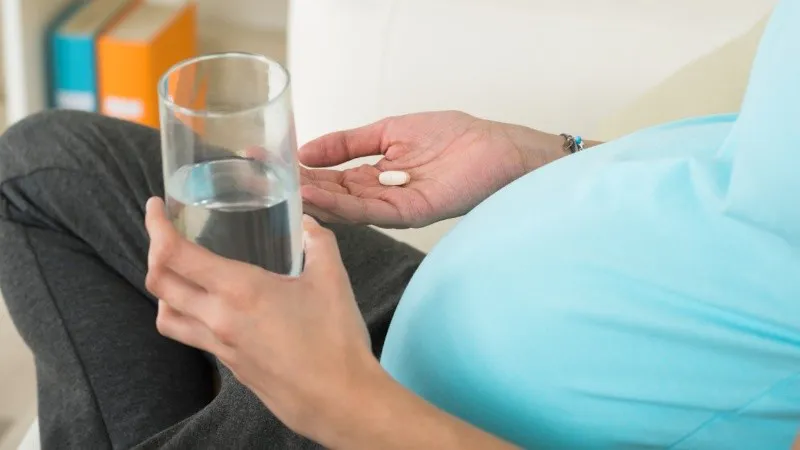 paracetamol_embarazo_medicacion_embarazada.jpg_1756841869