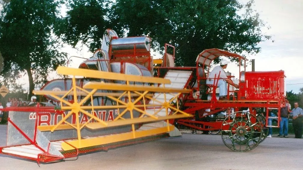 cosechadora-rotania-claas