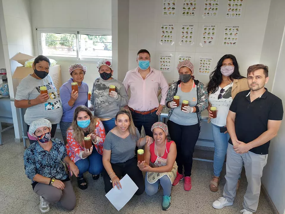 Entrega de envasadora de miel 1
