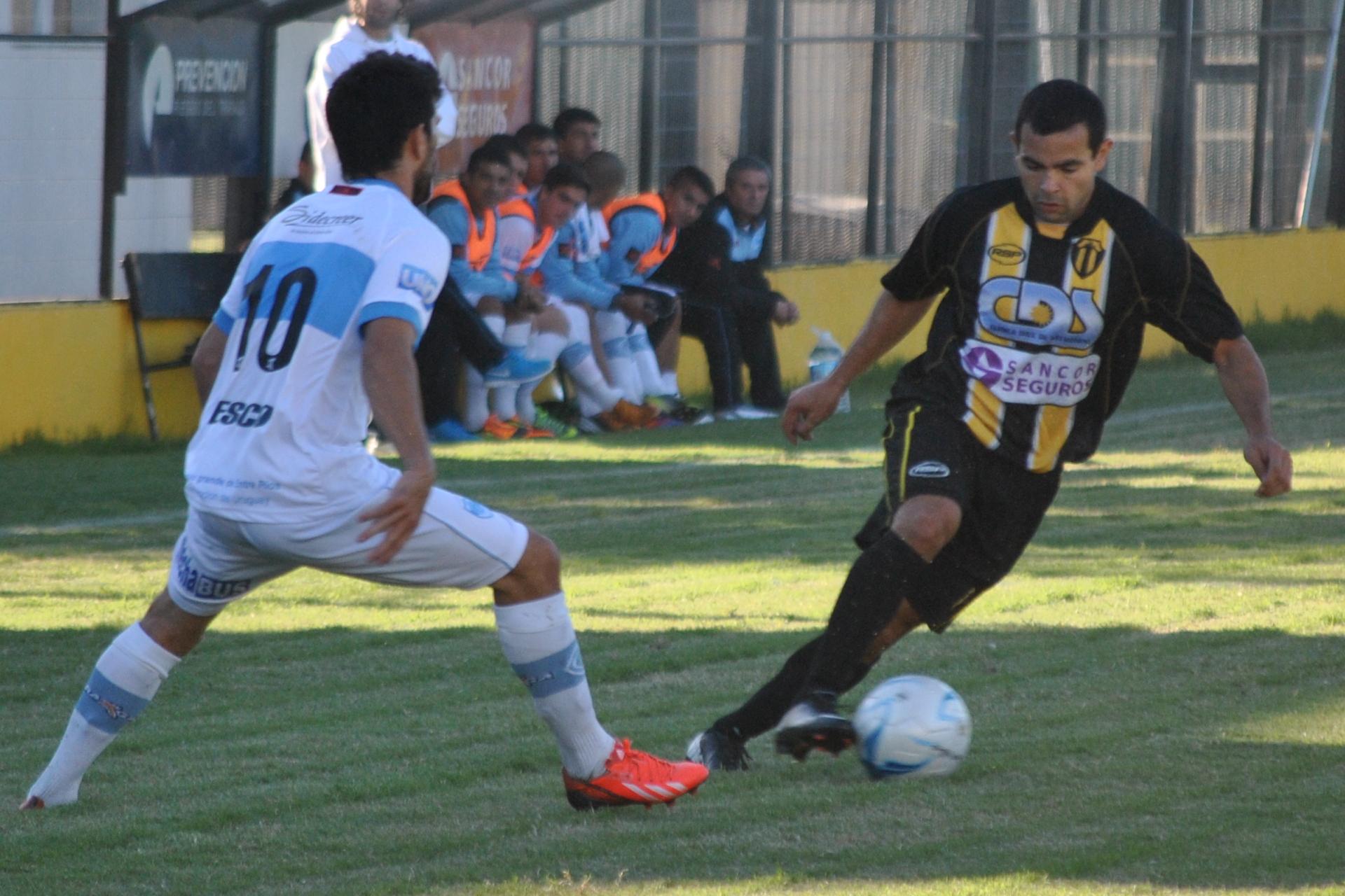 Libertad se aseguró otros tres futbolistas