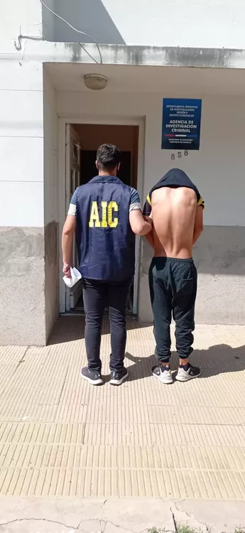 Robo en agencia de quiniela DE LA TORRE 6