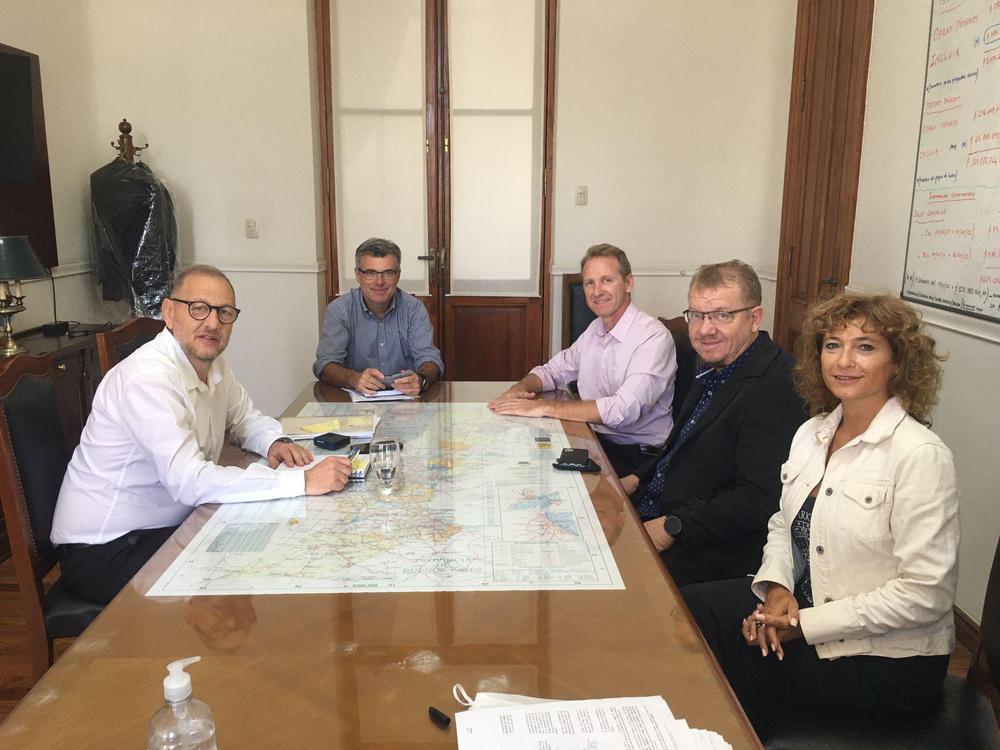 Reunion con funcionarios provinciales