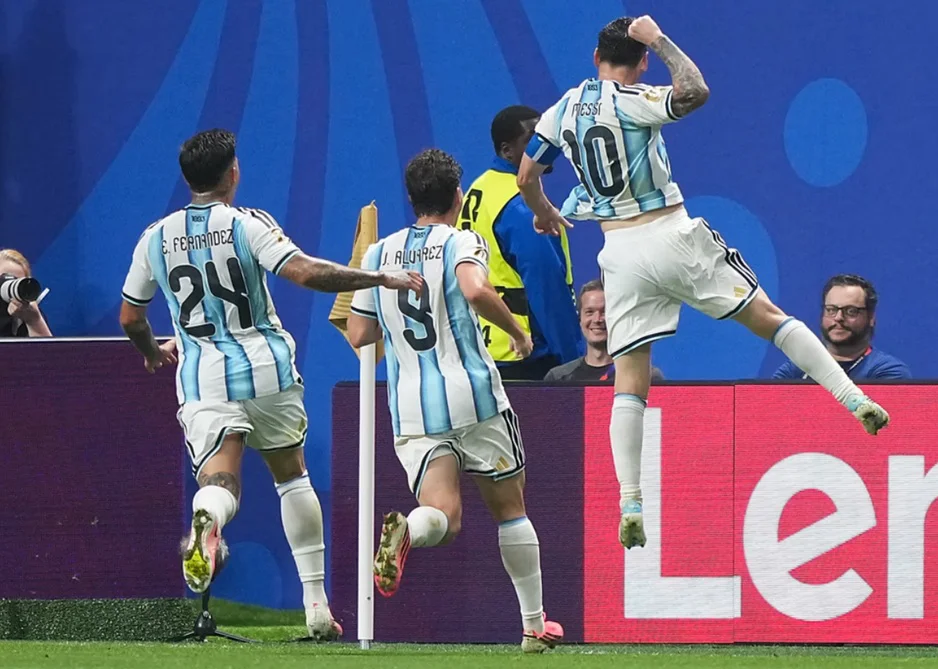 Festejo triunfo Argentina - Egipto 3