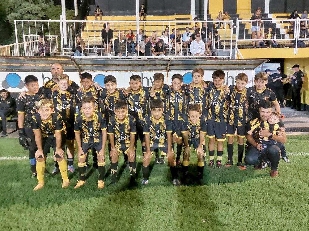 Plantel 2012 aurinegro 4-3-24