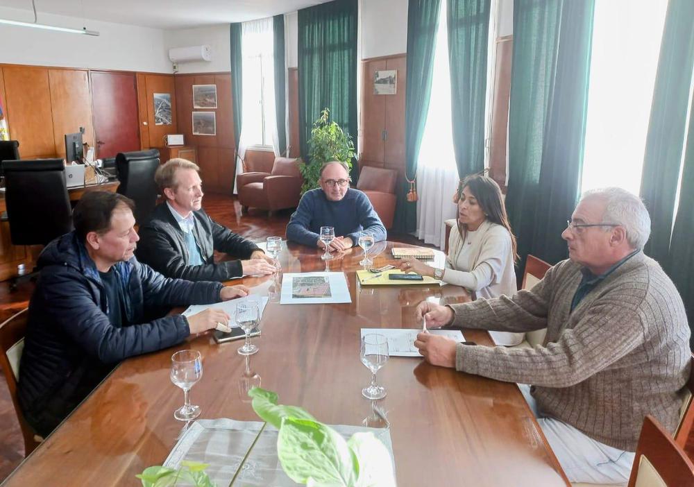 Reunion con vialidad nacional