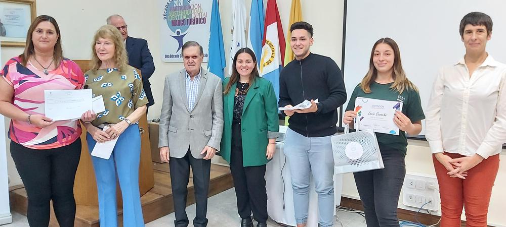 Entrega distincion Juan B Mitri 1