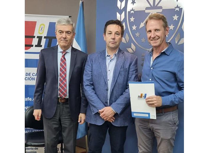 Firma convenio catastro