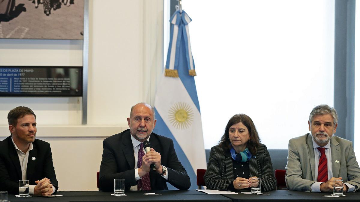 Anuncio instituto de lactologia 1