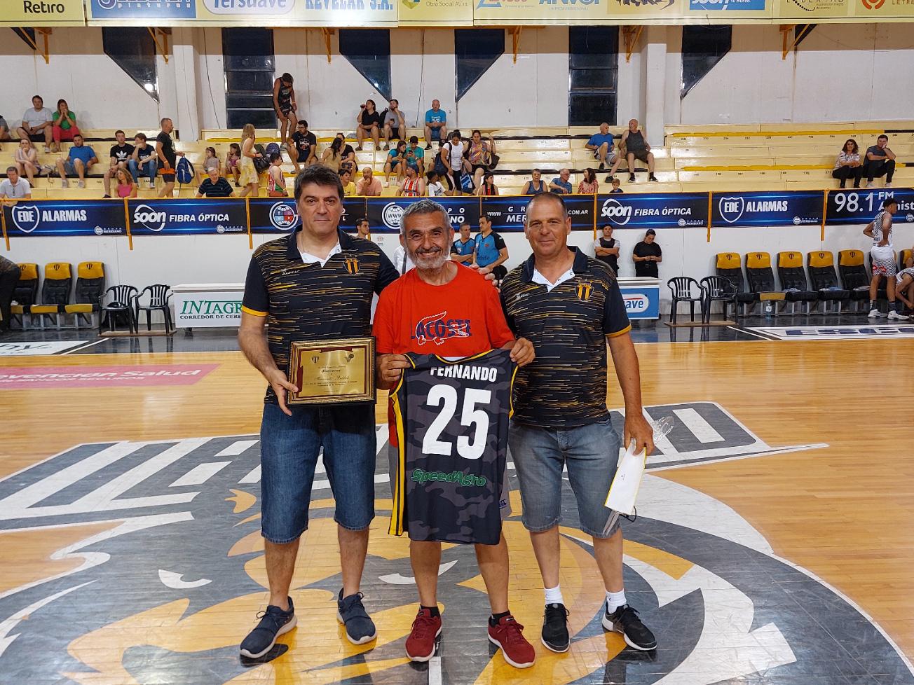Reconocimiento Fernando Robledo