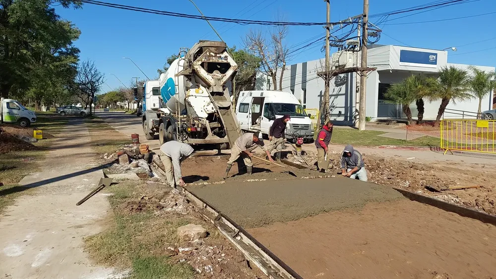 Bacheo Barrio Moreno 2 1-7-26