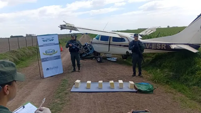 Avioneta con cocaina en Arequito 1