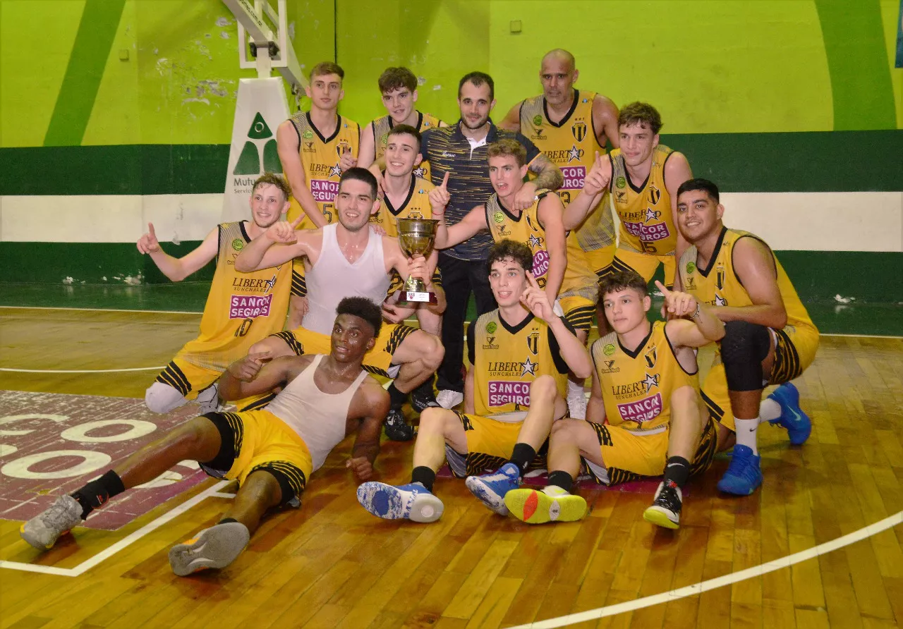 Festejo plantel Libertad