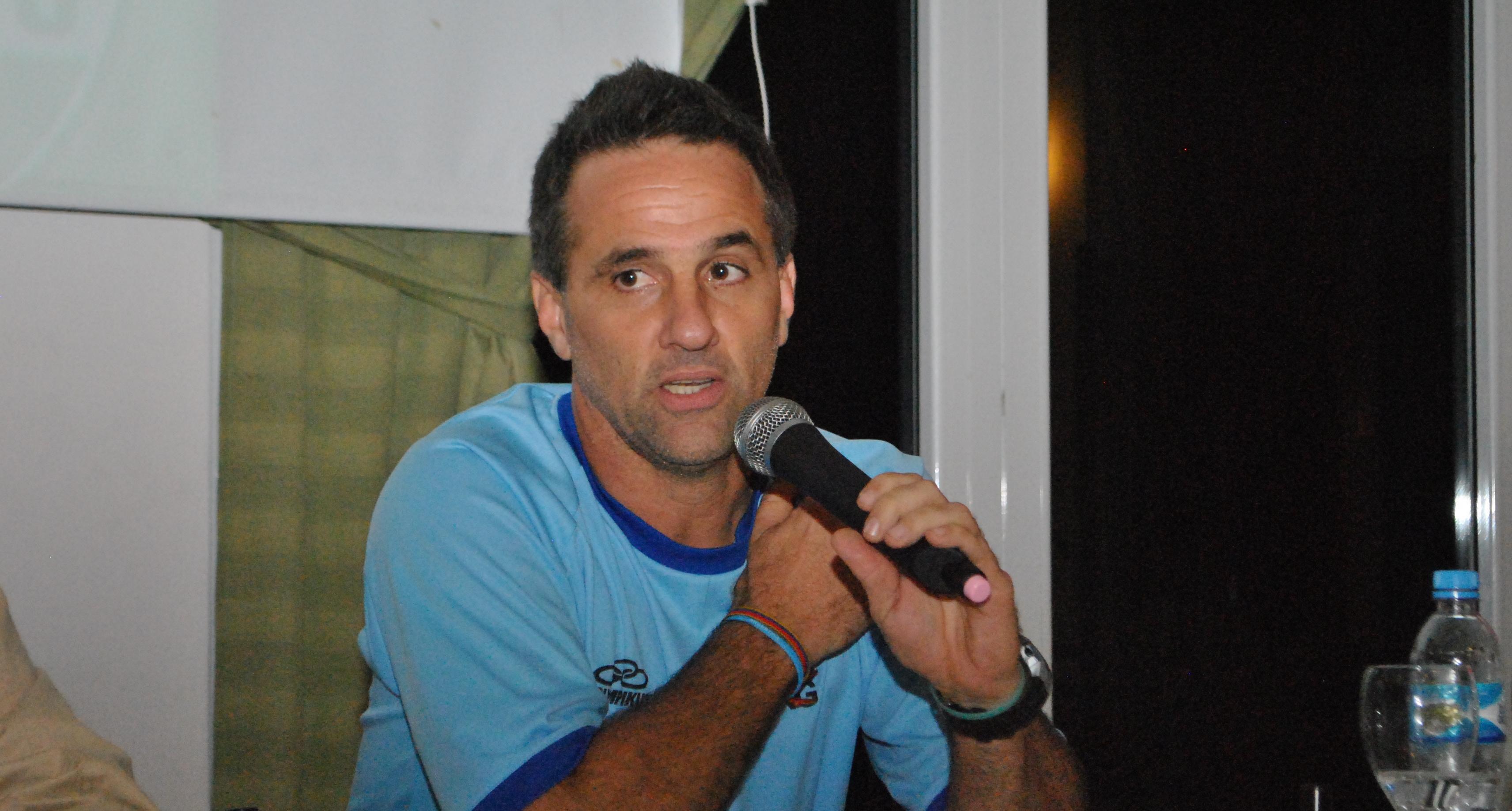 COACH. Mauro Silvestre, el entrenador del seleccionado Sub 16. (Foto: Daniel Ponce).