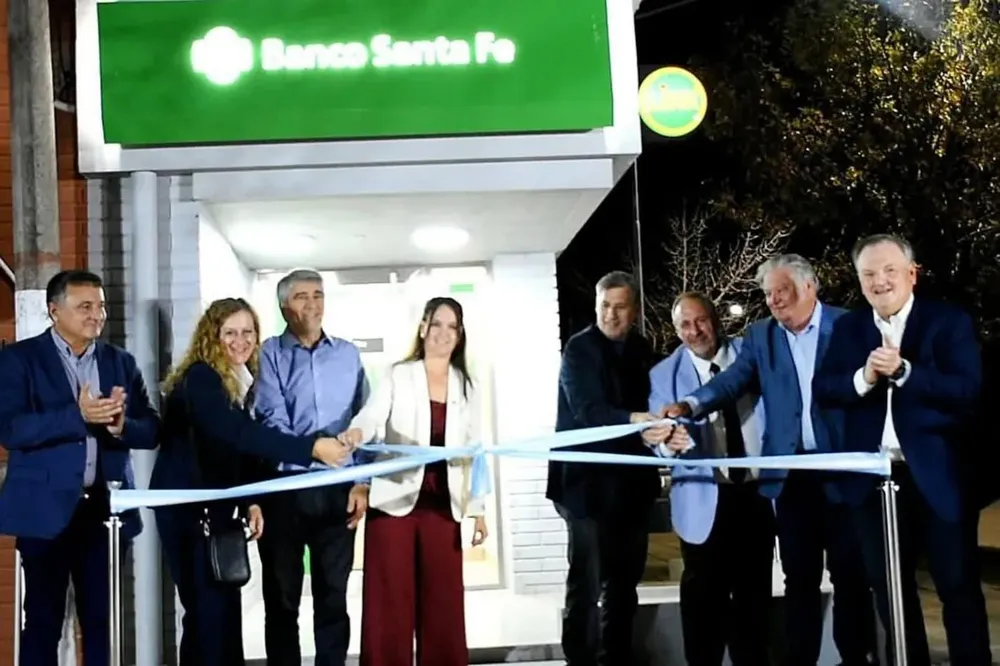 Inauguracion cajero Ambrosetti