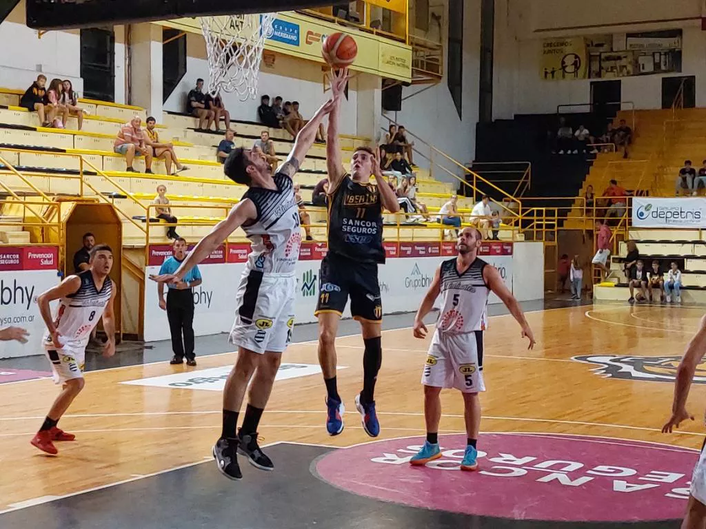 Eydallin-vs-Estudiantes-Tuc