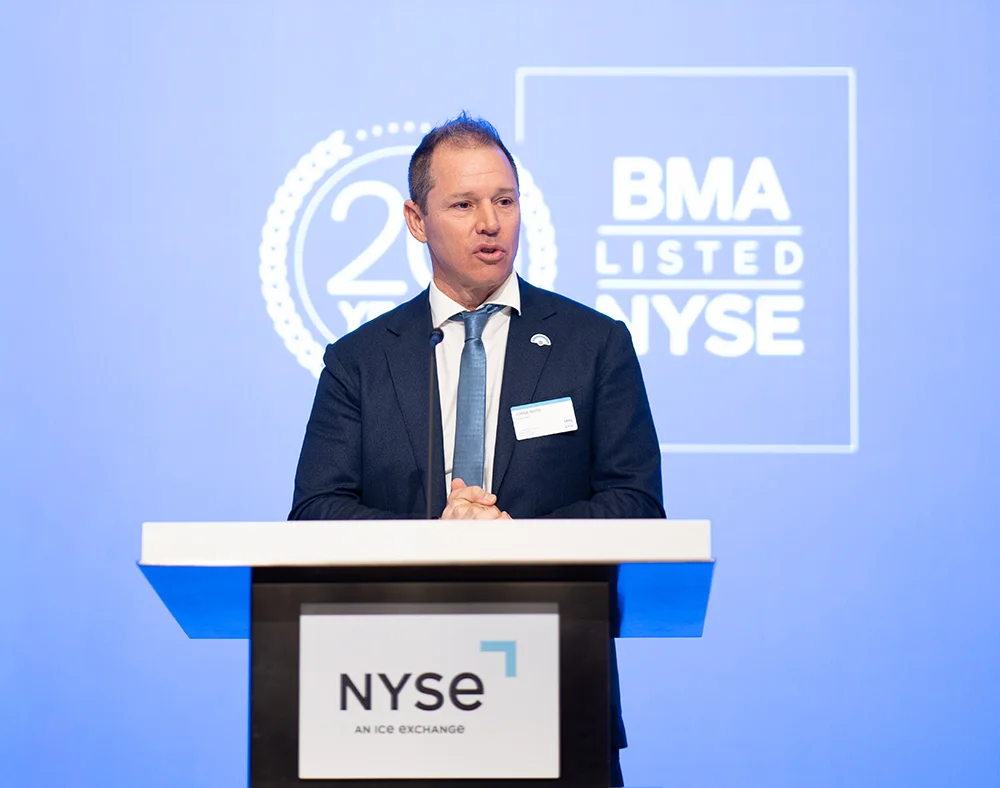 Banco Macro en la Bolsa NY 1