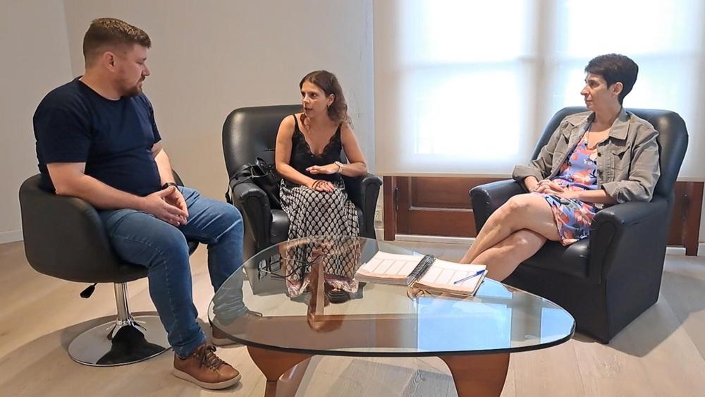 Visita Giselle Mahmud