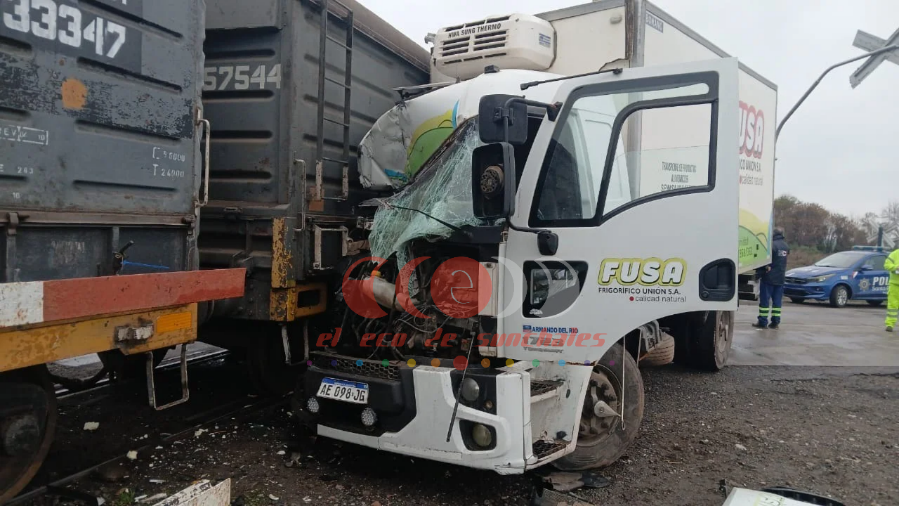 Choque camion paso INTA 1-8-26