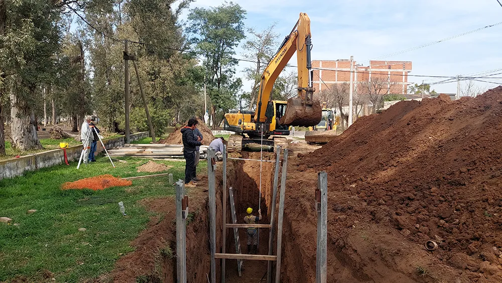 Obras cloacales en Barrio Moreno