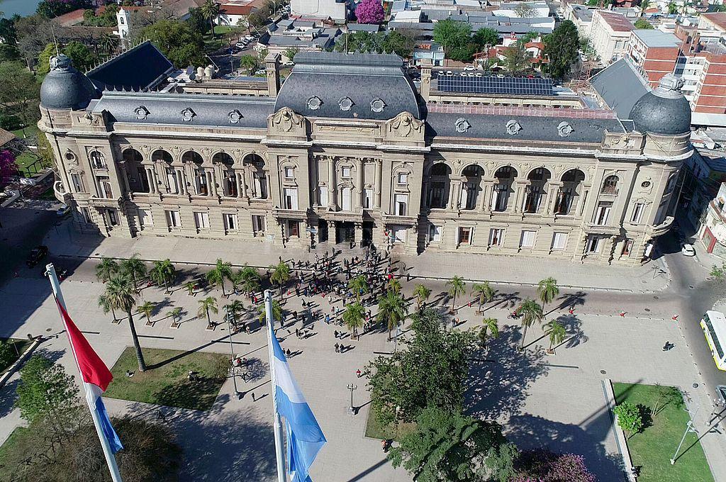 casa gris