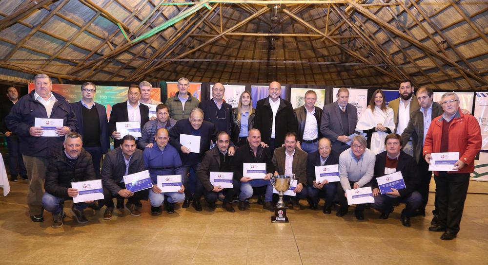 Entrega aporte ligas futbol