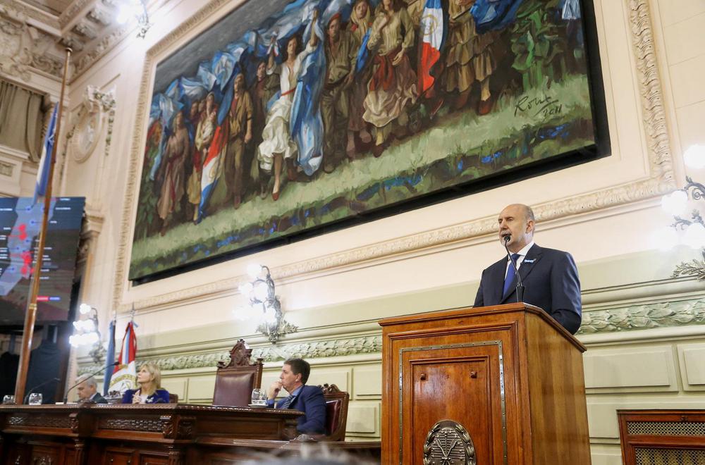 Perotti inaugura sesiones legislativas 3