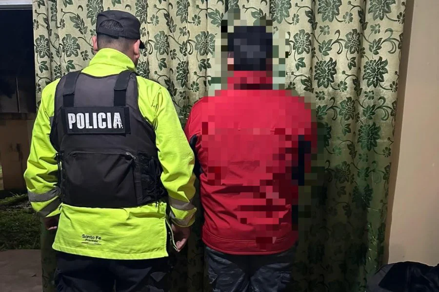 Detenido con revolver 1 16-8-26