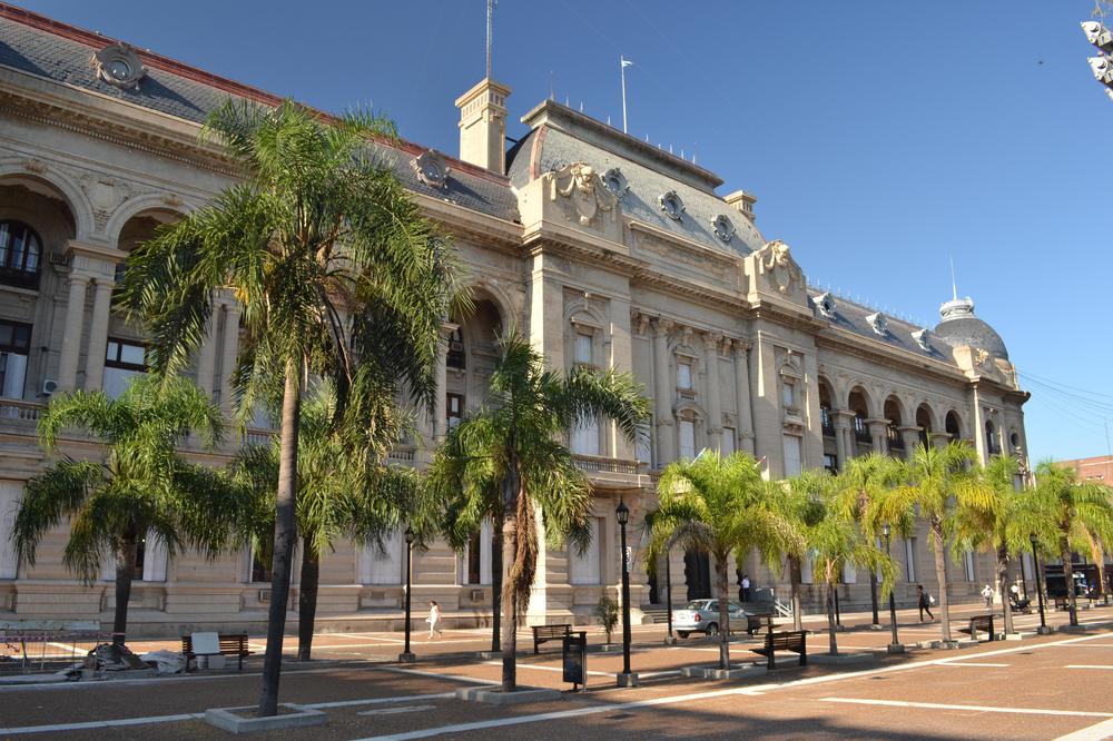 casa gris