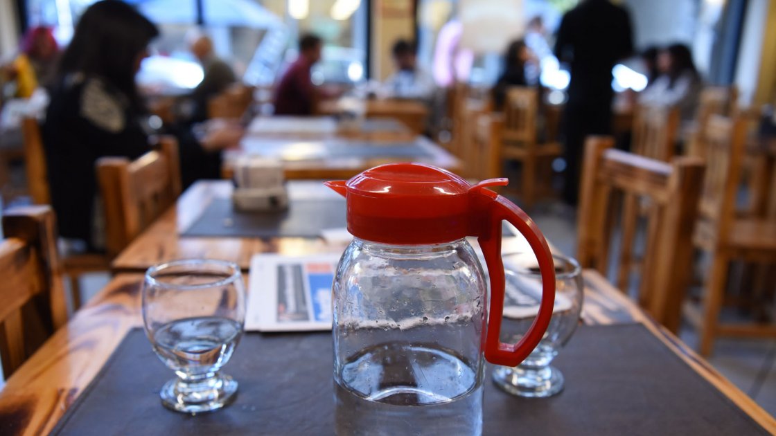 agua en comercios