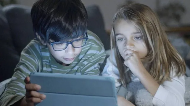 Exposicion a pantallas