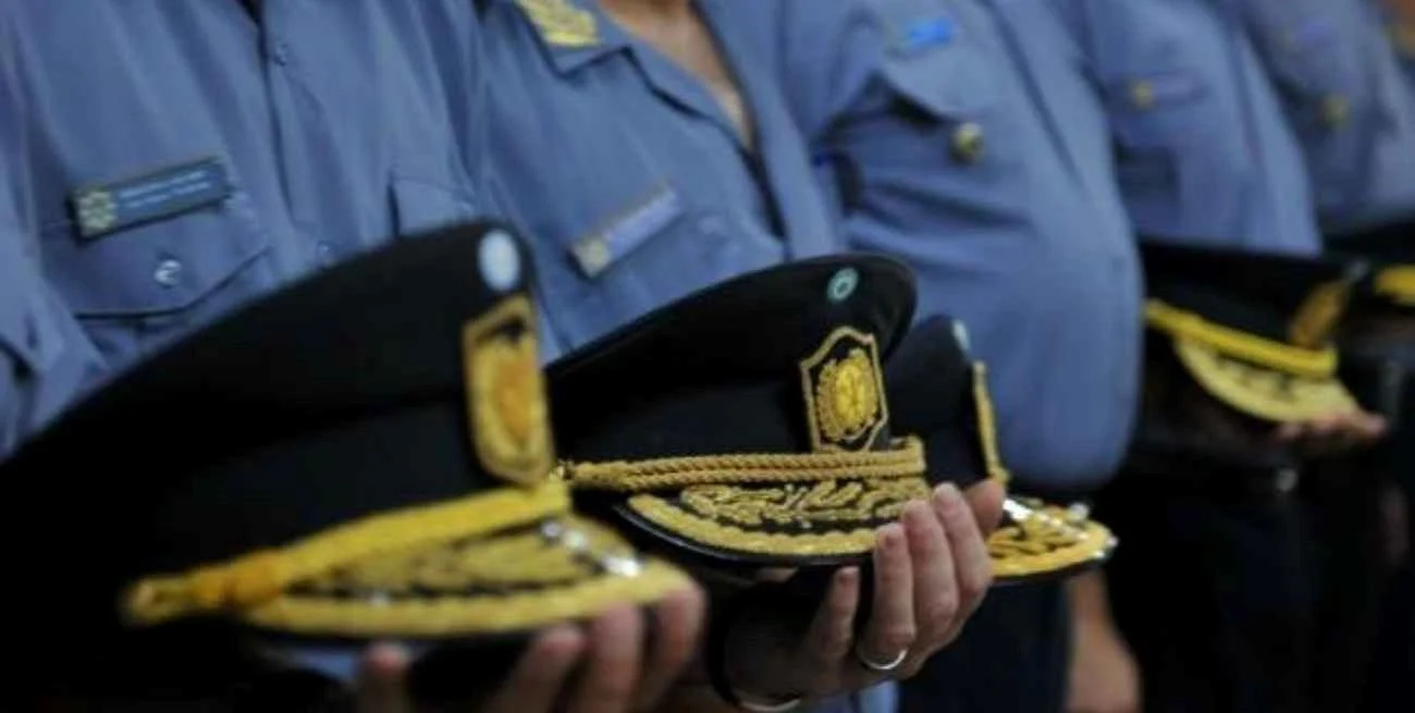 policias