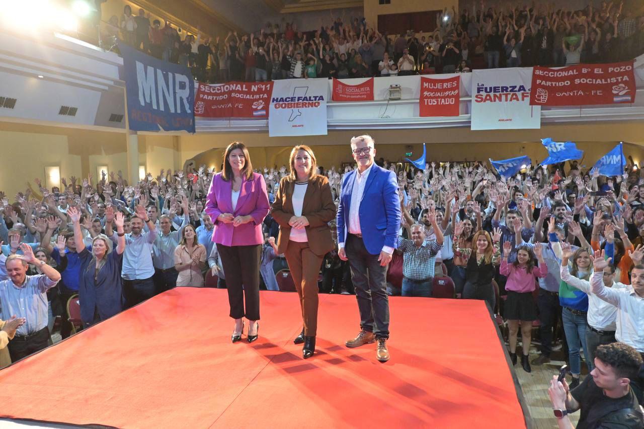 Presentacion oficial Fein, Garcia y Fernandez 3