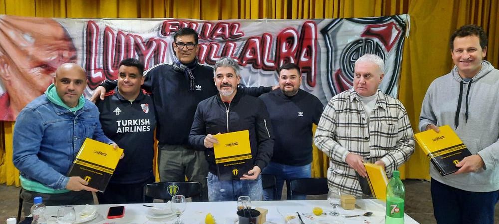 Visita idolos river 1