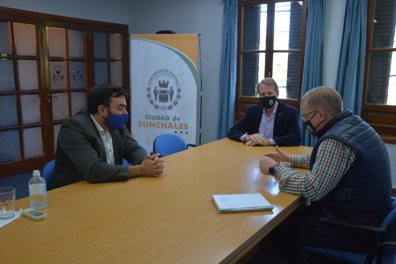 Reunion con gerente Banco nacion