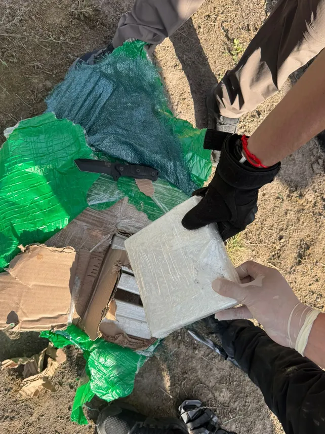 Detienen avion con droga en Vera 2