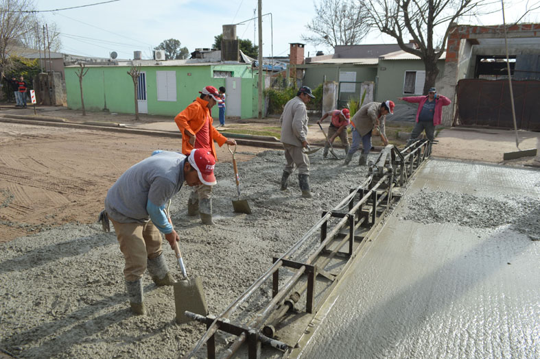 El gobierno avanza a buen ritmo en la obra de pavimentación de ...